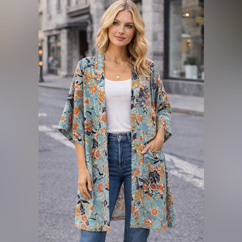 Forever 21 Floral & Crane Kimono Robe – Mint Green – Small